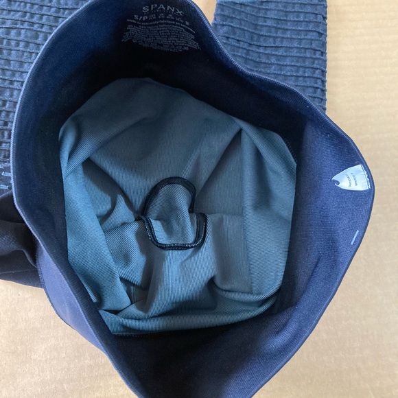 Spanx Look At Me Now Moto Leggings size S - Picture 13 of 15